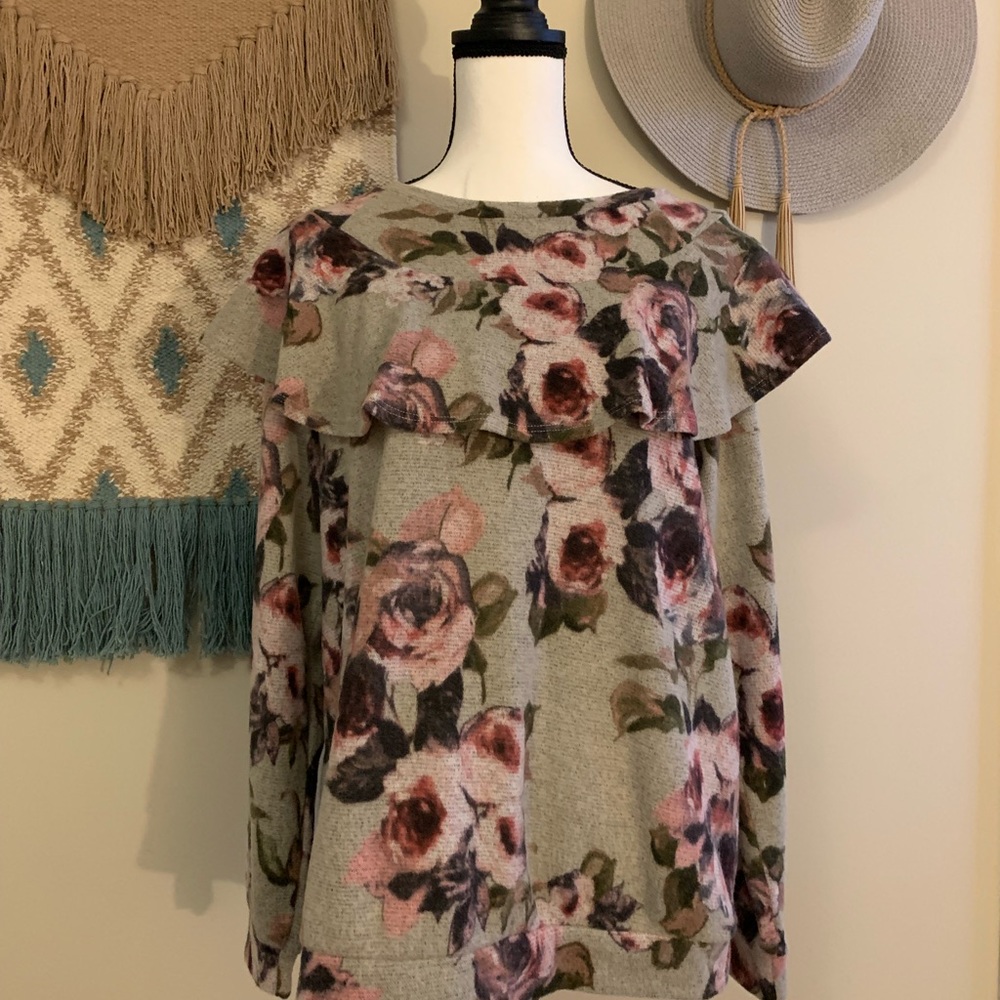Donated Peach Love California floral sweater with ruffle neck size large NWOT - Picture 1 of 7